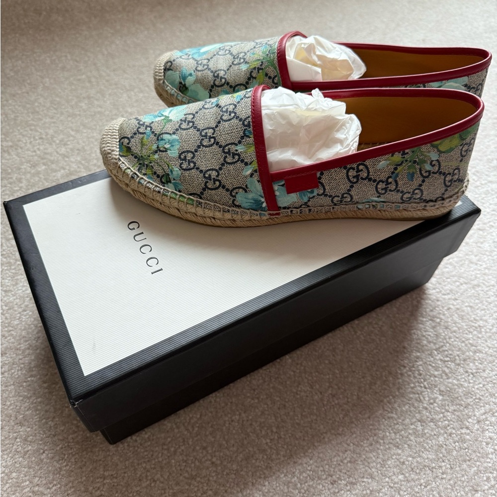 Women's Gucci GG Blooms Supreme Espadrille Flats sz 39.5